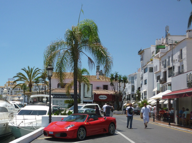 PUERTO BANUS - arbatestates.com